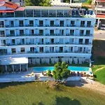 Porto Evia Boutique אמרינתוס