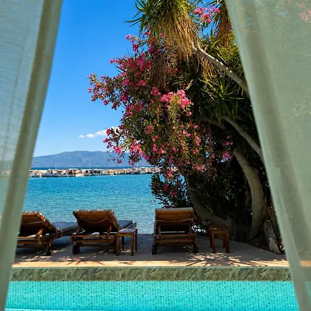 מלון Porto Evia Boutique 4*