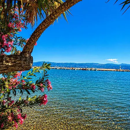 Porto Evia Boutique 4* אמרינתוס