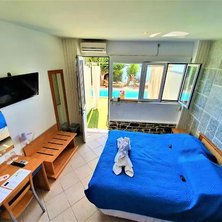 Porto Evia Boutique Hotel