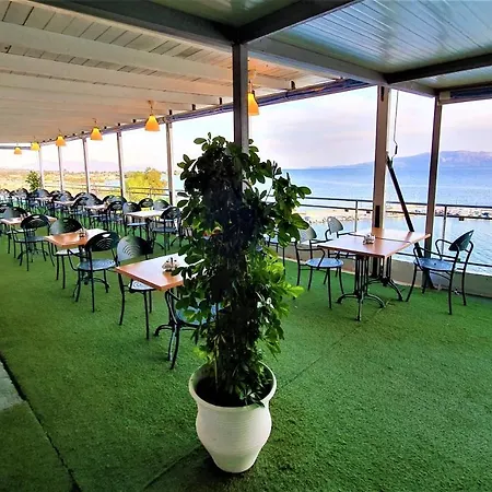 Porto Evia Boutique מלון אמרינתוס